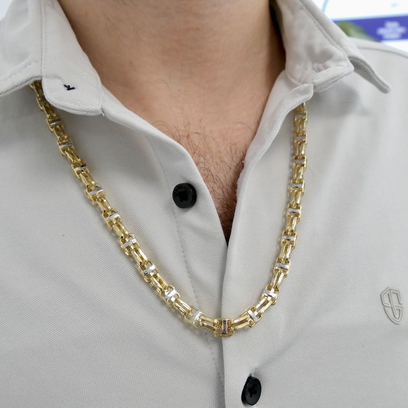 Image 3 of Two-tone gold magnum link chain