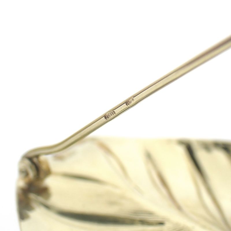 Image 6 of Two-tone gold brooch of a leaf