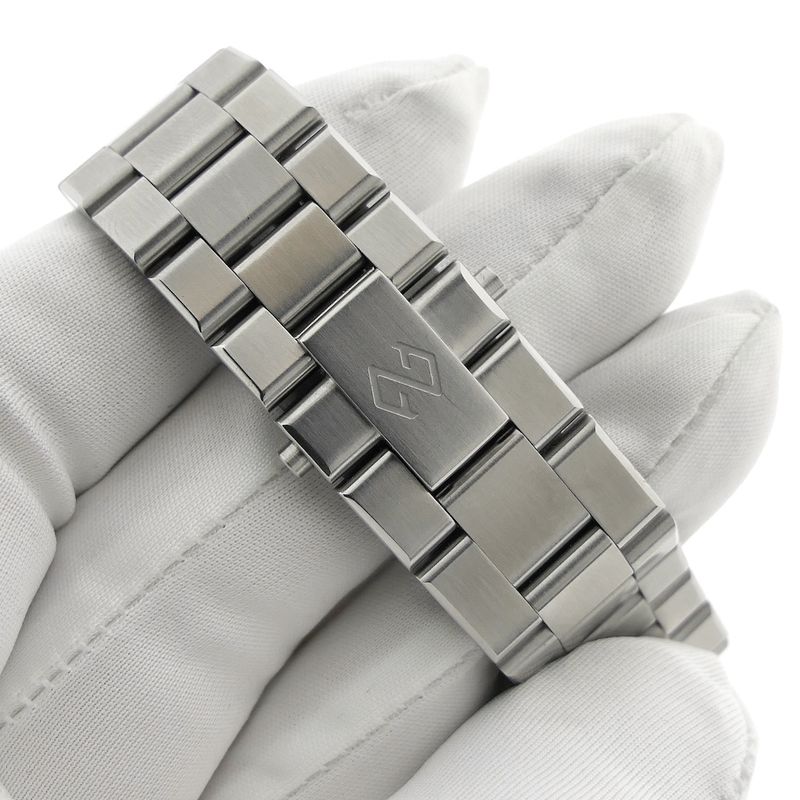 Image 9 of Formex Essence ThirtyNine Chronometer 1030; Automatic men's watch