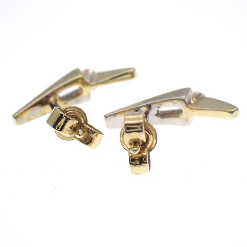 Image 5 of Gold stud earrings with zirconia stones