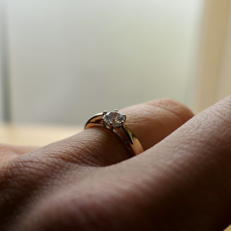 Image 10 of Gold solitaire ring with zirconia
