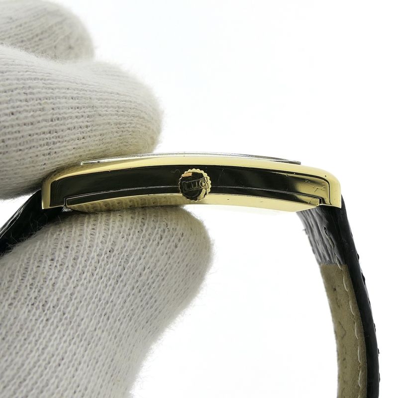 Image 8 of Chopard Classic Tank; Vintage 18k gold watch