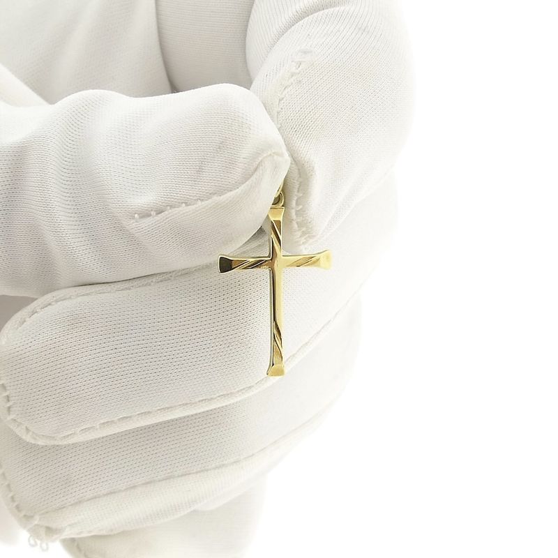 Image 9 of Gold pendant of a cross