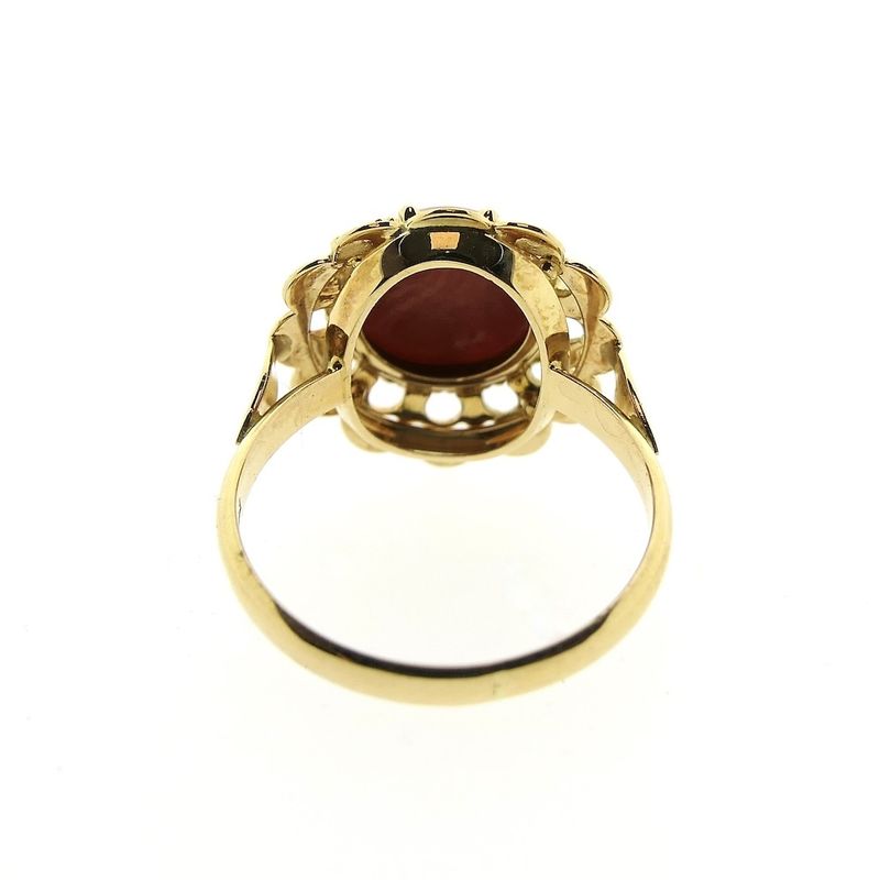 Image 5 of Gold ring with red coral | Vintage