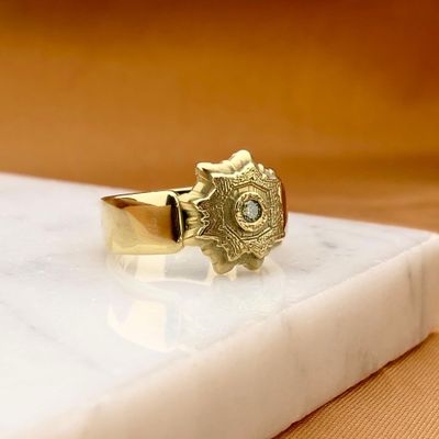 Image 2 of Men's Gold Pinky Ring with Green Moissanite