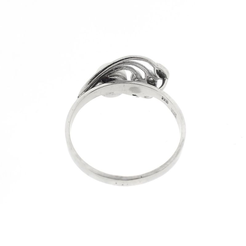 Image 8 of White gold ring with pearl and diamonds | 0.0015 ct.