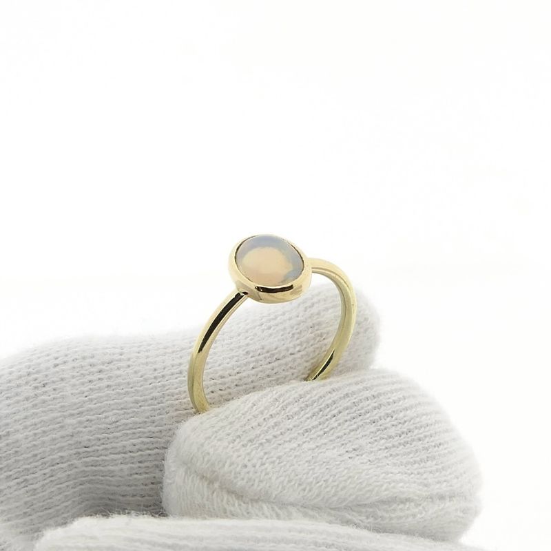 Image 7 of Gold ring with precious opal