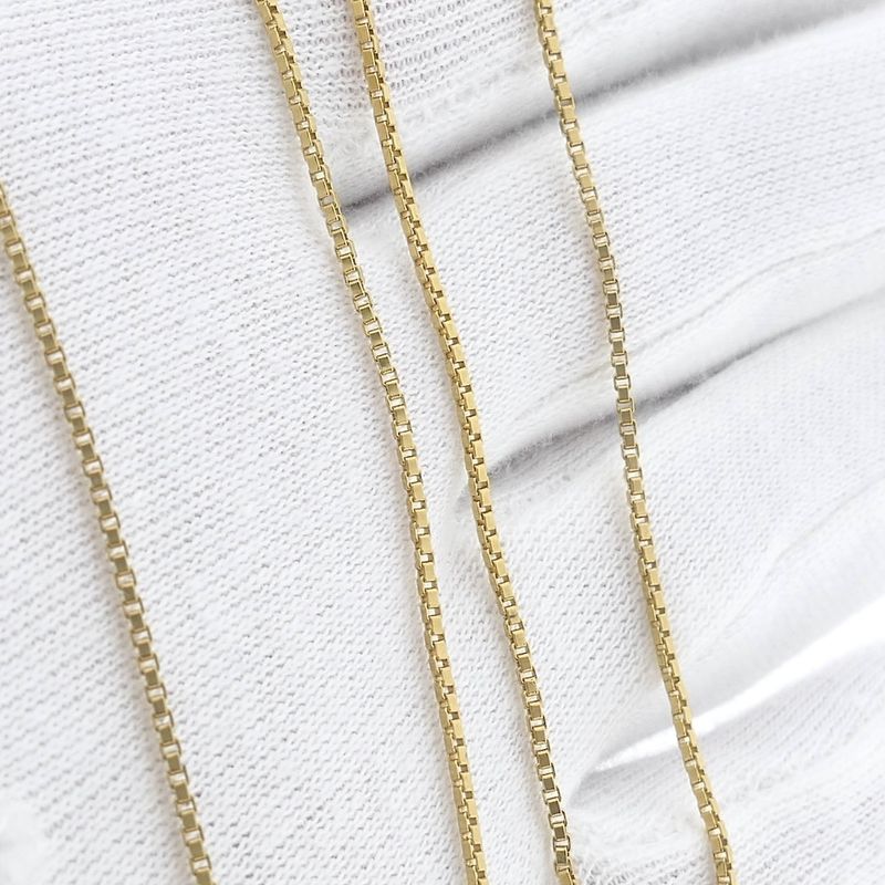 Image 6 of Golden Venetian link chain