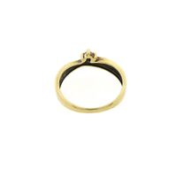 Gold solitaire ring with zirconia