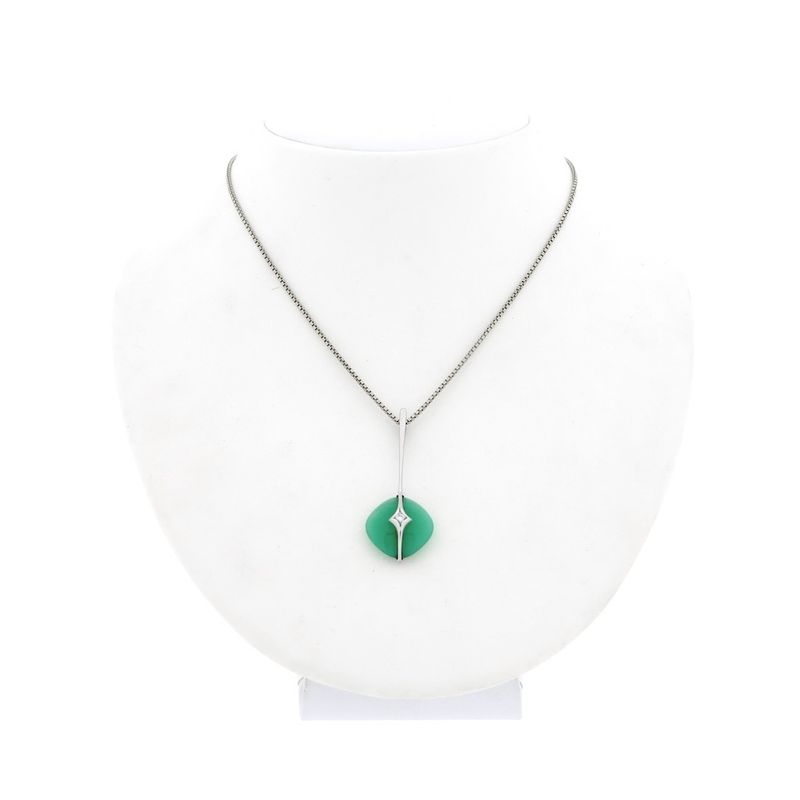 Image 6 of White gold pendant with jade and diamond | 0.025 ct.