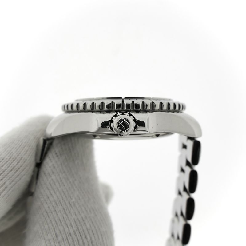 Image 5 of Breitling Shark Quartz A58605; Men's watch