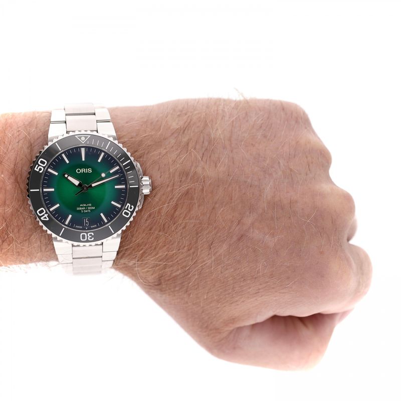 Afbeelding 15 van Oris Aquis Date '5-Days' Cal. 400; Automatisch Heren Horloge