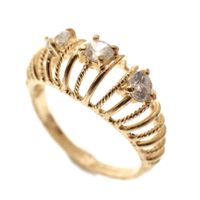 18-karat gold ring with zirconia | Fantasy design