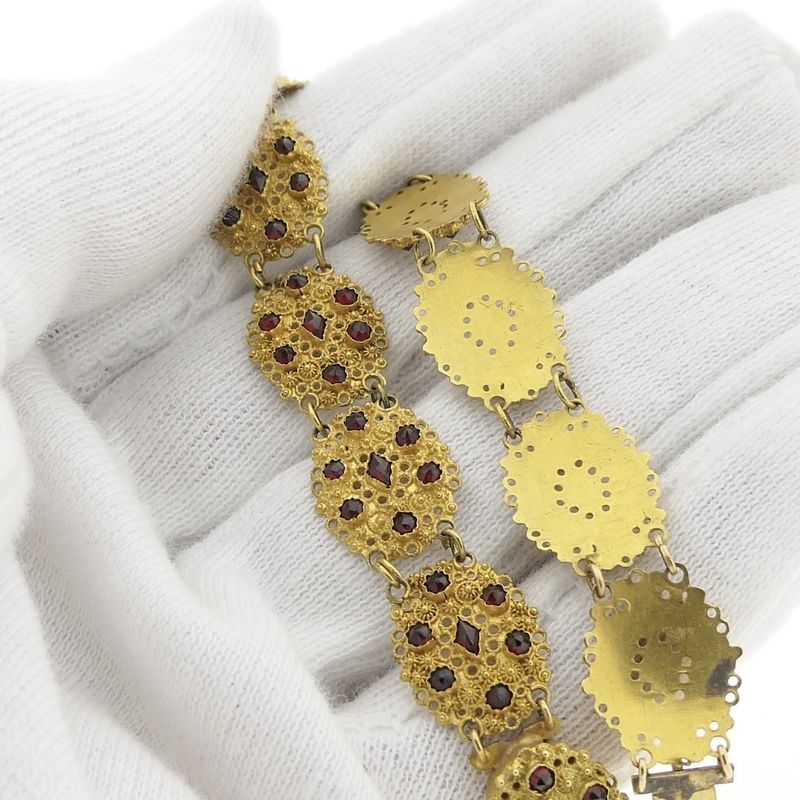 Image 6 of Vintage/antique gold boat bracelet with garnet | 20 cm