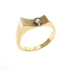 Image 1 of Gold solitaire ring with diamond; 0.15 ct.