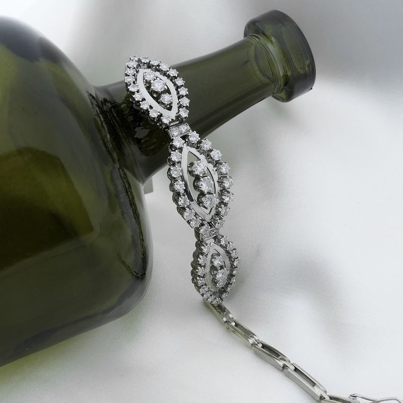 Image 7 of Exclusive white gold bracelet with diamond; approx. 5.0 ct.