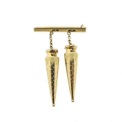 Image 1 of Gold brooch with knitting caps