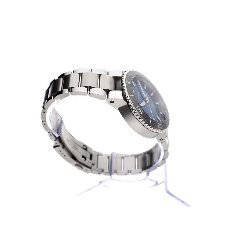 Image 13 of Oris Aquis Date 'Tungsten' 01.733.7732.4155; Automatic men's watch