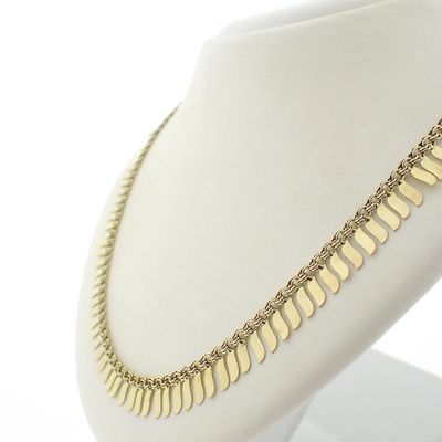 Image 2 of Gold women's necklace | 42 cm