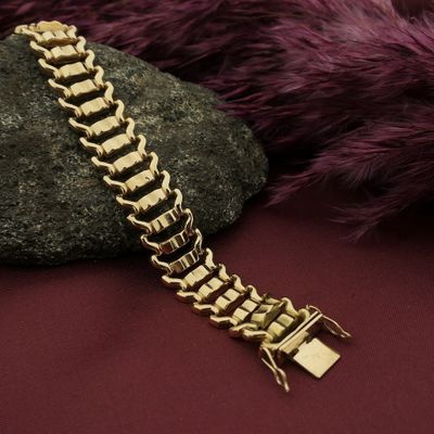 Image 2 of Golden fantasy link bracelet | 19 cm