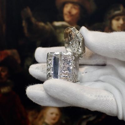 Image 2 of Vintage silver loderein box | English hallmarked