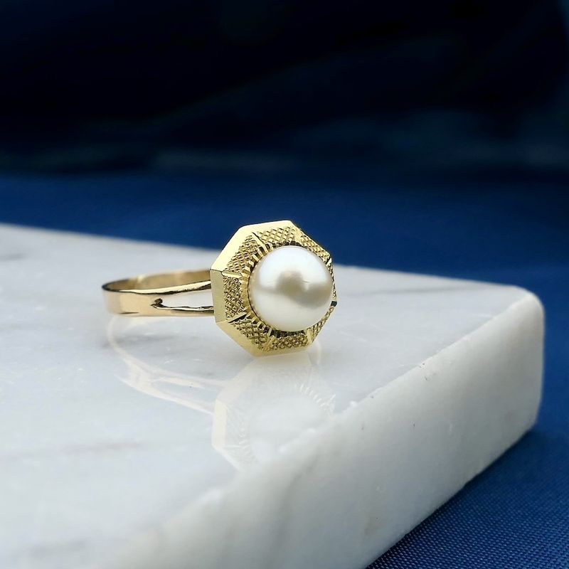 Image 2 of Vintage two-tone gold ring with pearl