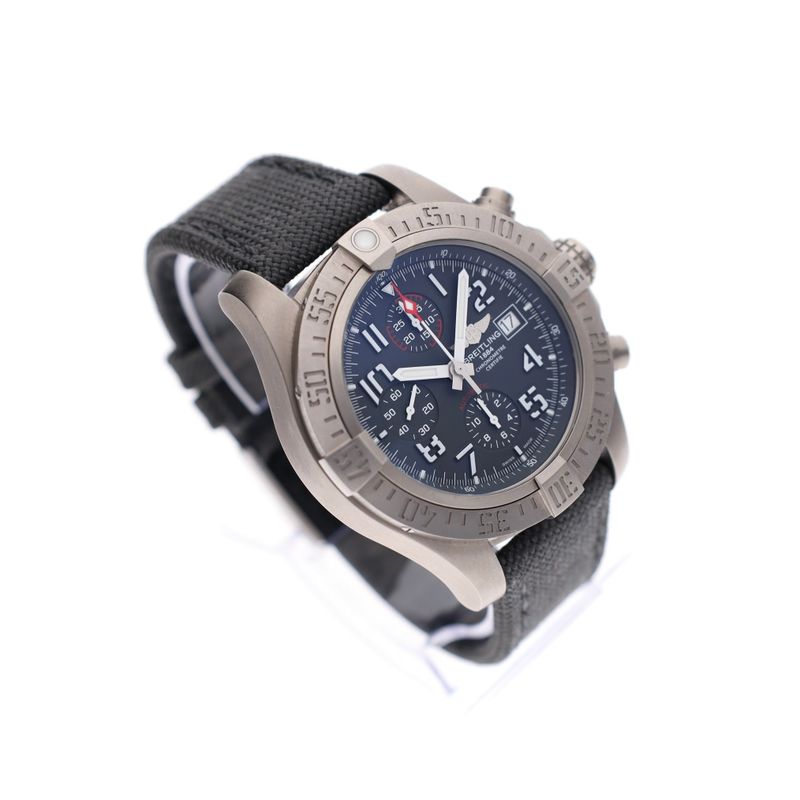 Afbeelding 4 van Breitling Avenger Bandit Chronograph E1338310; Automatisch Heren Horloge