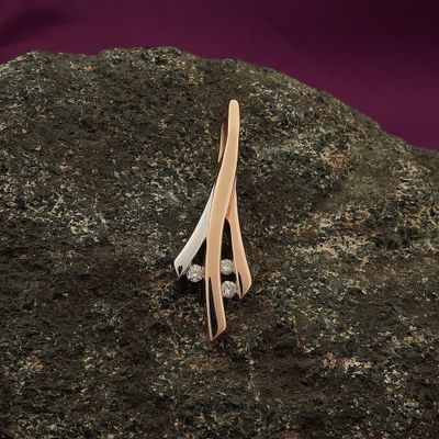 Two-tone gold pendant with diamond | 0.085 ct. Image 2 of Two-tone gold pendant with diamond | 0.085 ct.