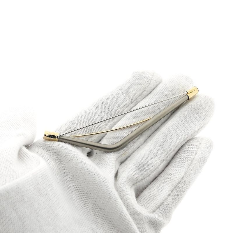 Image 5 of Two-tone gold dynamic brooch