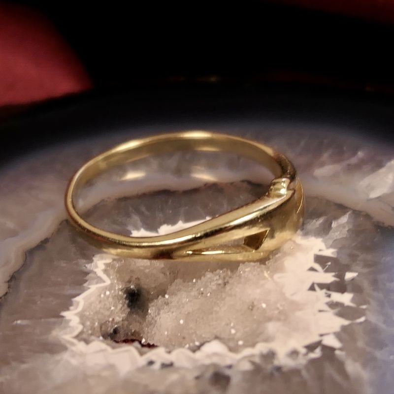 Image 6 of Vintage gold fantasy ring