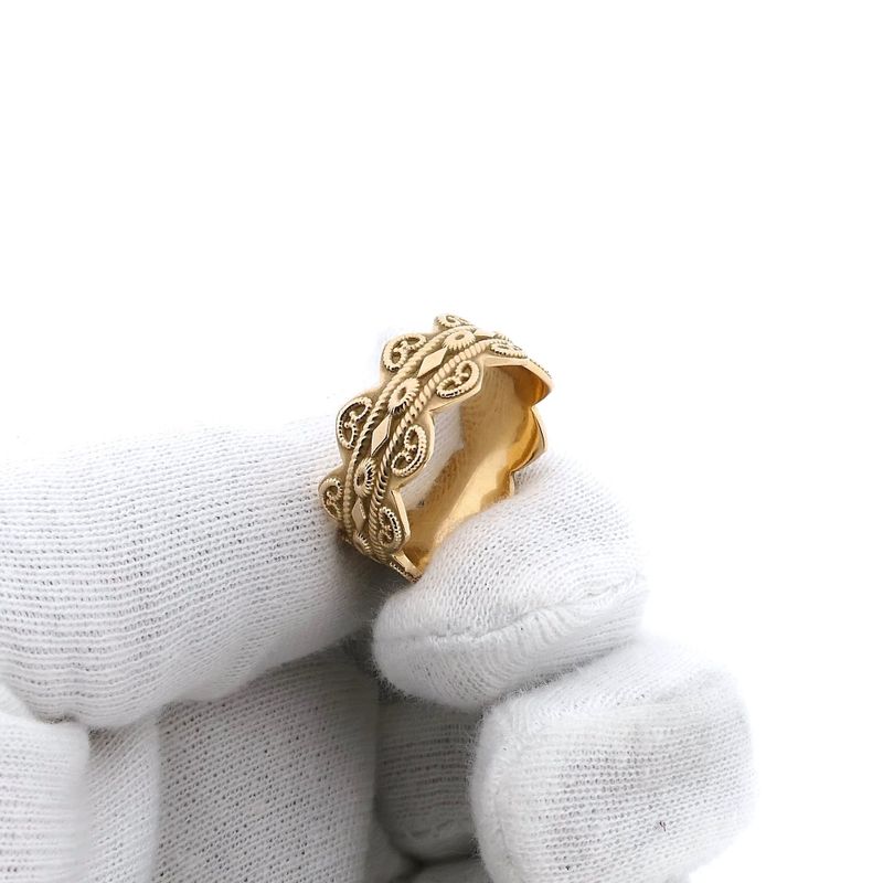 Image 8 of Vintage Gold Filigree Ring
