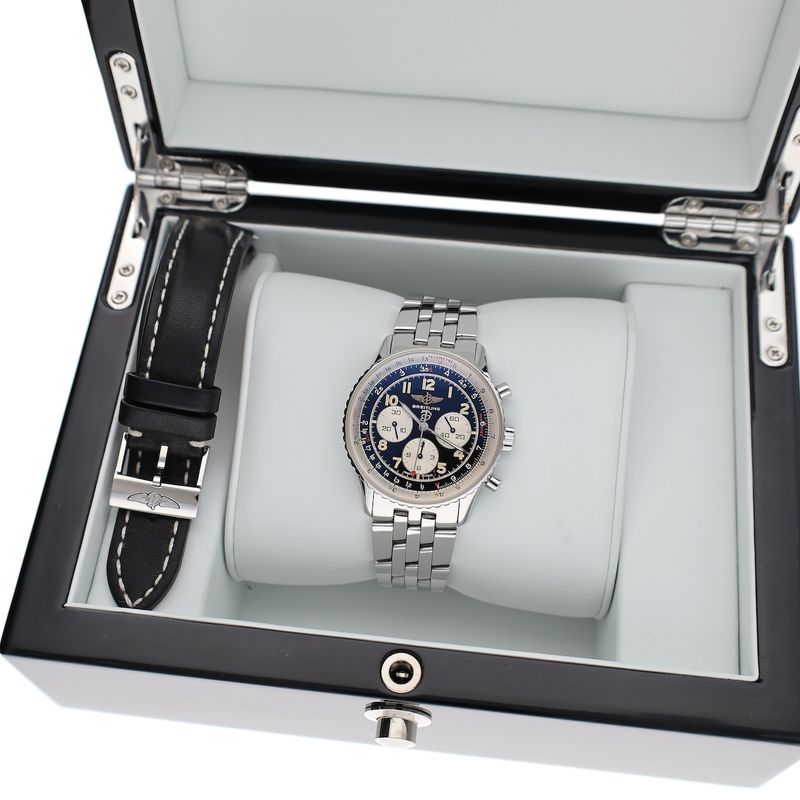 Image 22 of Breitling Navitimer '92 Chronograph A30022; Automatic men's watch