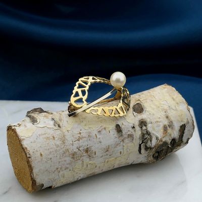 Image 2 of Vintage two-tone gold brooch with pearl