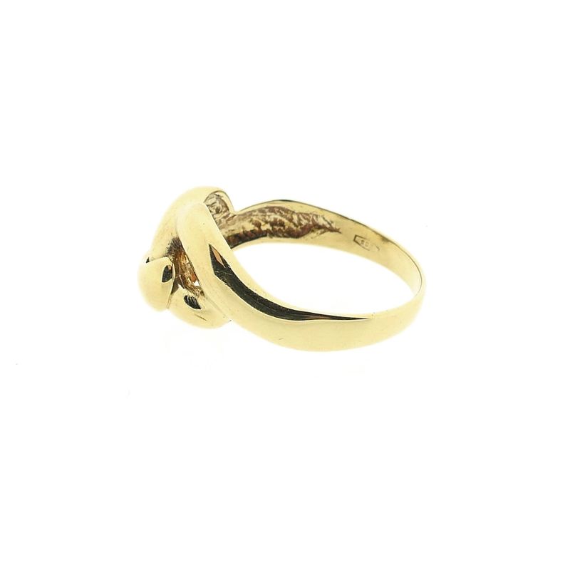 Image 7 of Gold ring with knotted design