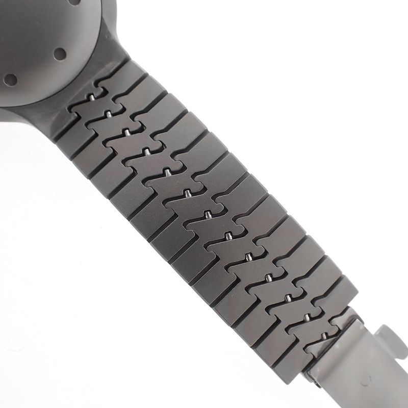 Image 16 of IWC Porsche Design Ocean 2000 'Kampfschwimmer'; Titanium diving watch