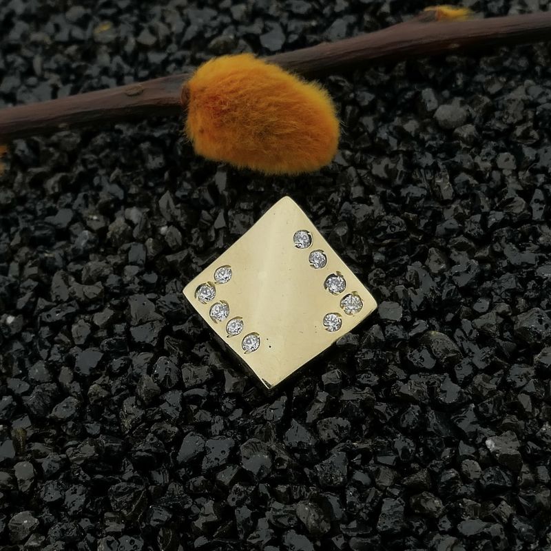 Image 8 of Gold pendant with zirconia