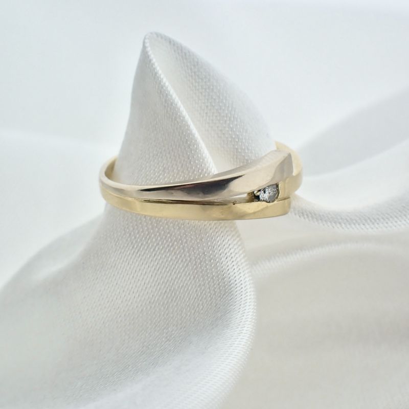 Image 2 of Two-tone gold ring with diamond | 0.03 ct.