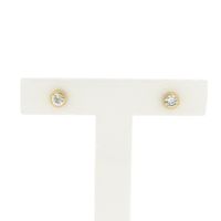 Gold stud earrings with zirconia