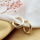 Image 2 of Gold subtle earrings | Ø 16 mm