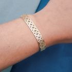 Image 4 of Gold link bracelet with pattern