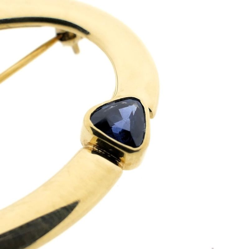 Image 3 of Gold brooch with sapphire