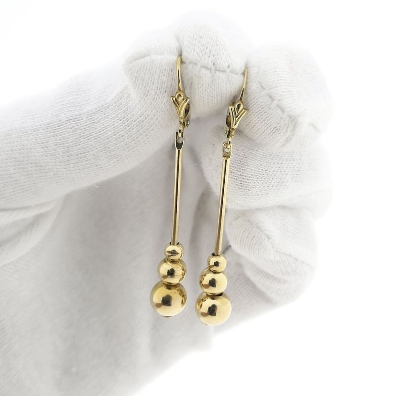 Image 10 of 8 carat earrings with balls