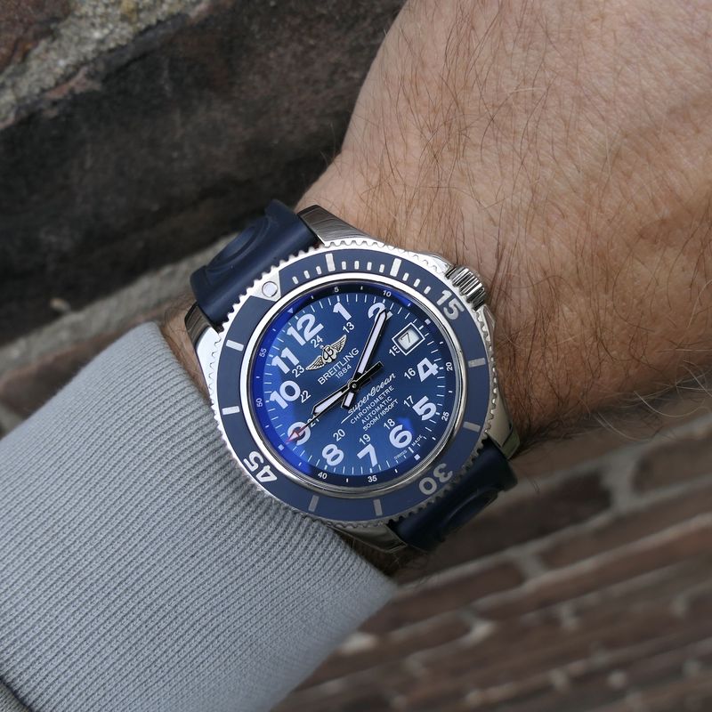 Image 11 of Breitling SuperOcean A17365; Automatic men's diving watch