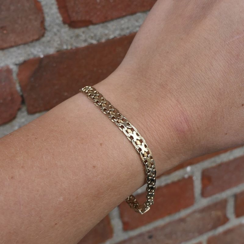 Image 8 of Gold gourmet link bracelet