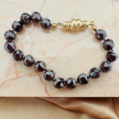 Image 2 of Antique garnet bead bracelet with gold decorative clasp