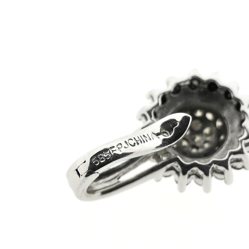 Image 6 of White gold entourage pendant with black diamond | 0.67 ct.