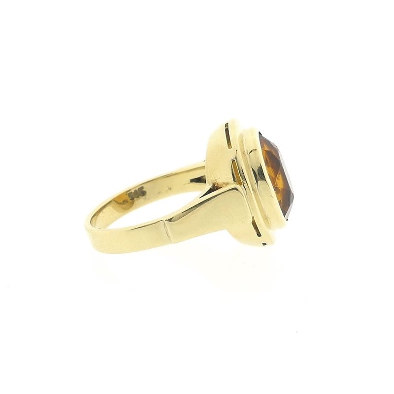 Image 4 of Vintage gold solitaire ring with citrine