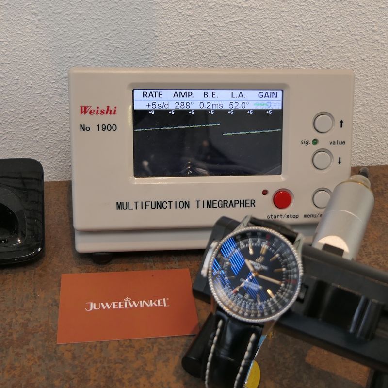 Image 16 of Breitling Navitimer 41mm A17326; Automatic men's watch