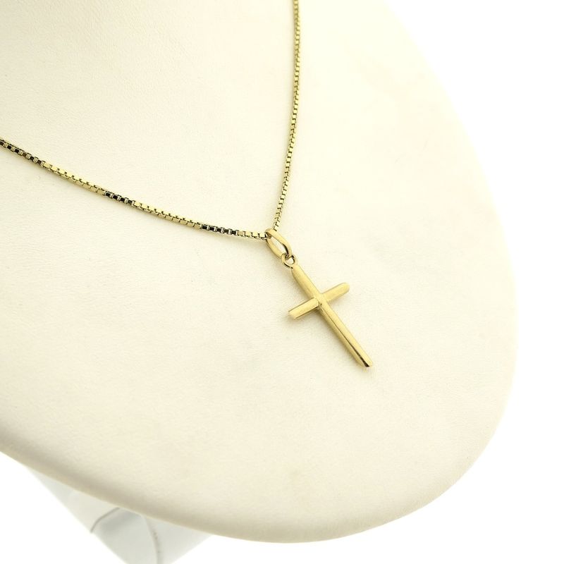 Image 7 of Gold pendant with a subtle cross
