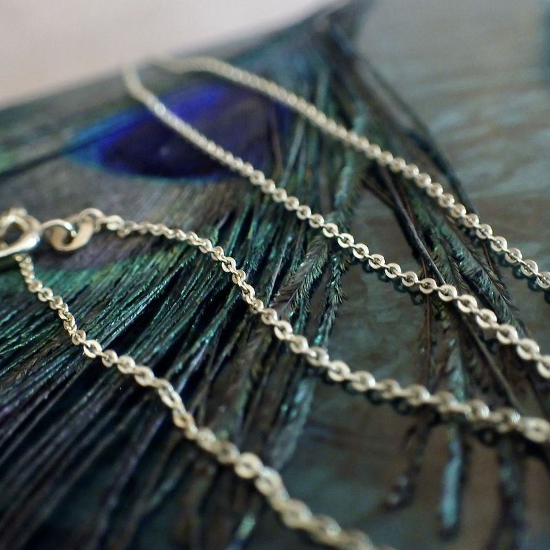 Image 2 of 8-karat anchor link chain | 46 cm